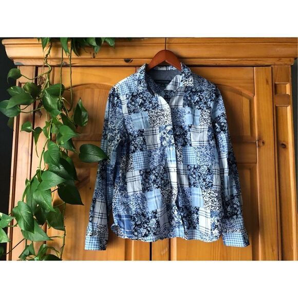 Tommy Hilfiger Women's Cotton Patchwork-Print Roll-Tab Shirt Size M - Picture 4 of 13